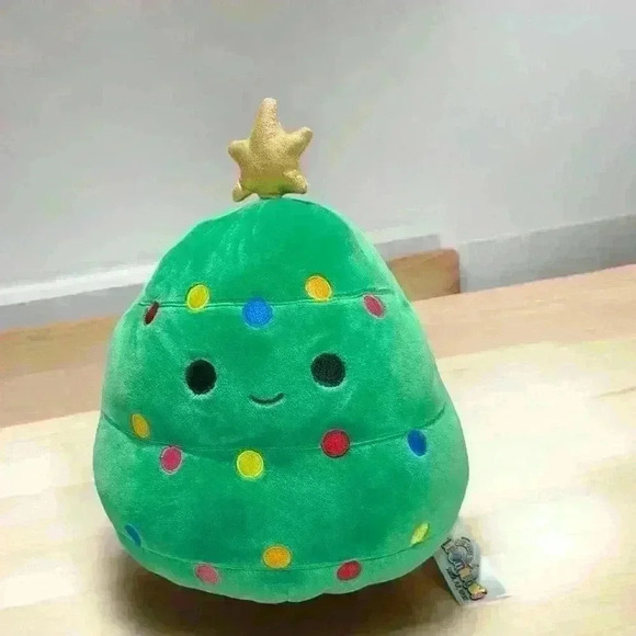 Nick and Carol Flip a Mallow Christmas Holiday Squishmallows - Picture 5 of 9